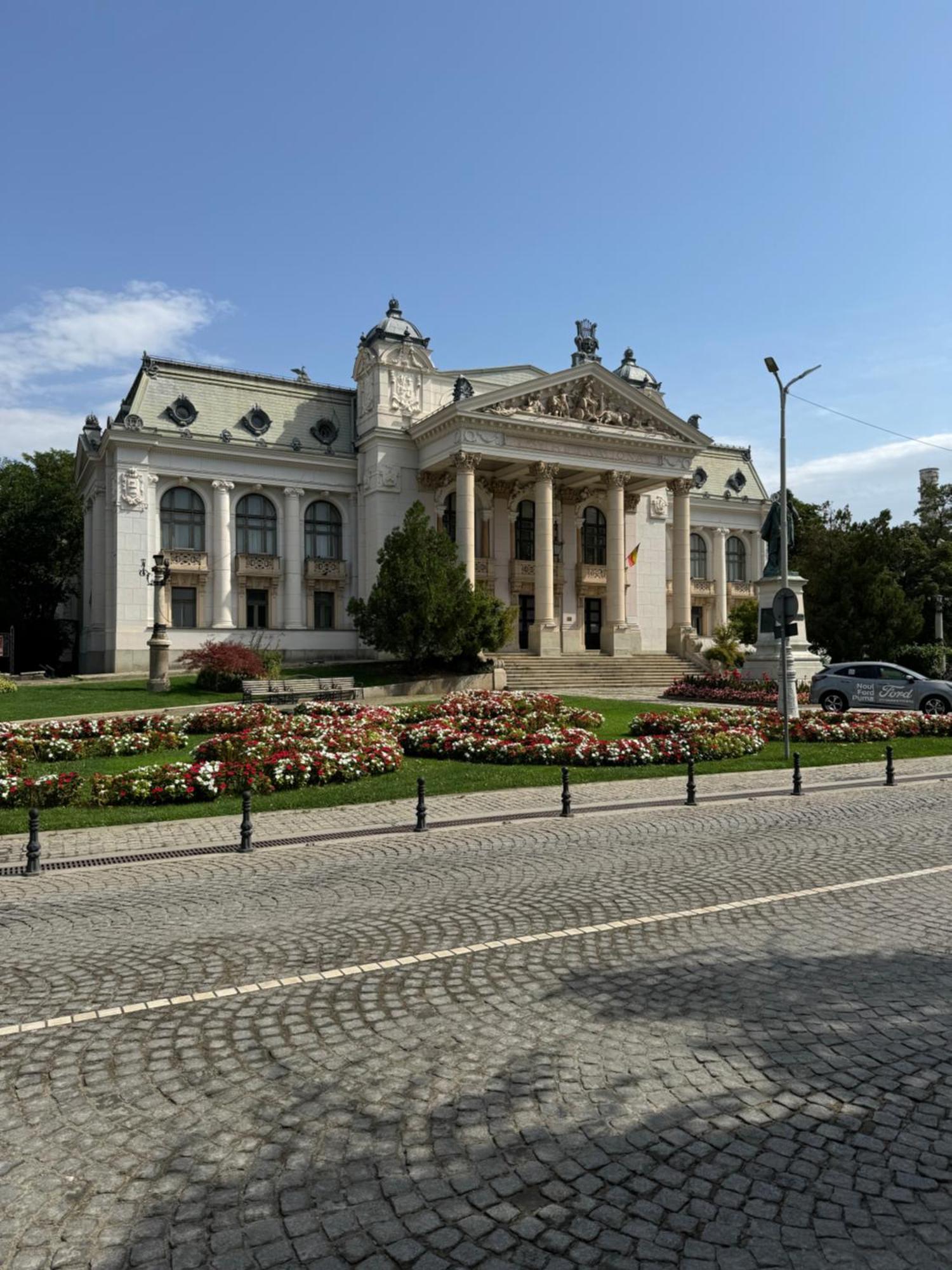 Iasi Ultra Central Apartment Self Check-In Exteriör bild
