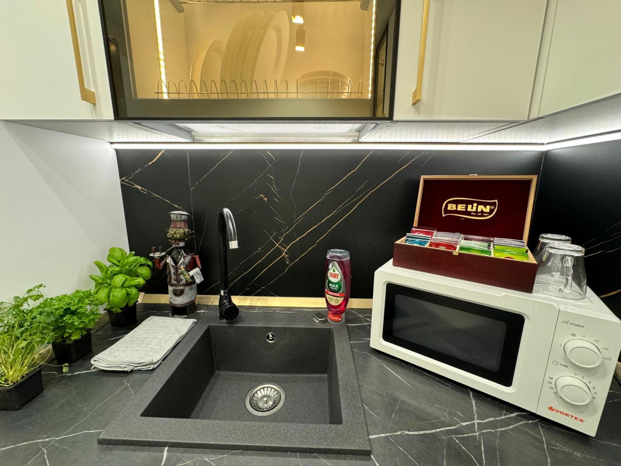 Iasi Ultra Central Apartment Self Check-In Exteriör bild